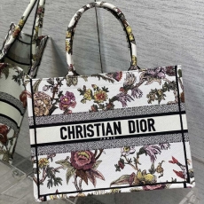 Christian Dior Shopping Bags